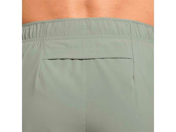 Купить Шорты мужские Nike Challenger 5in Shorts в Минске по низким ценам. Описание, фото, стоимость, отзывы. Доставка по Беларуси.