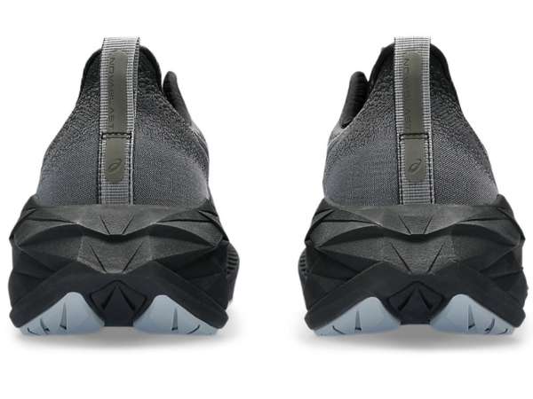 Купить Кроссовки для бега мужские Asics Novablast 4 Black в Минске по низким ценам. Описание, фото, стоимость, отзывы. Доставка по Беларуси.