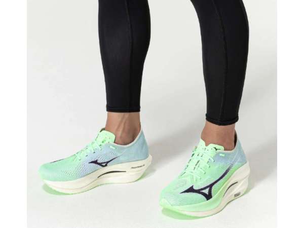 Купить Кроссовки для бега мужские Mizuno Wave Rebellion PRO 3 green в Минске по низким ценам. Описание, фото, стоимость, отзывы. Доставка по Беларуси.