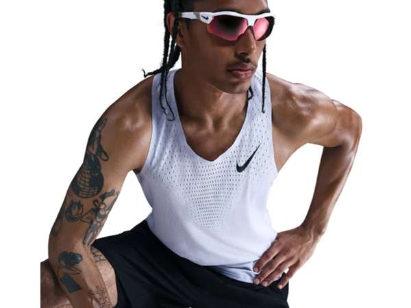 Купить Майка для бега мужская Nike AeroSwift в Минске по низким ценам. Описание, фото, стоимость, отзывы. Доставка по Беларуси.
