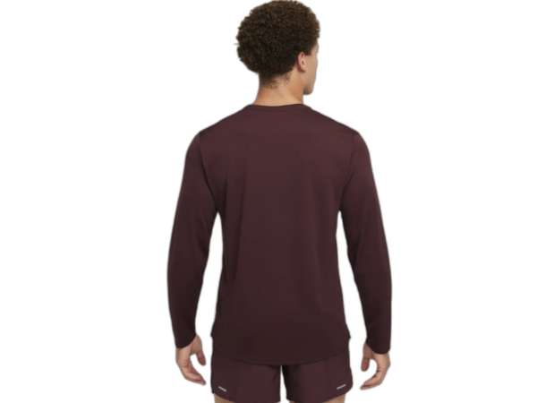 Купить Футболка для бега с длинным рукавом Nike Jersey Miler в Минске по низким ценам. Описание, фото, стоимость, отзывы. Доставка по Беларуси.