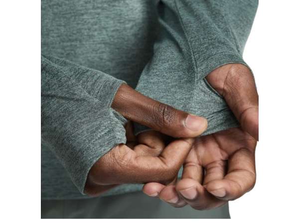 Купить Футболка для бега с длинным рукавом Nike Dri-FIT Elmnt TOP в Минске по низким ценам. Описание, фото, стоимость, отзывы. Доставка по Беларуси.