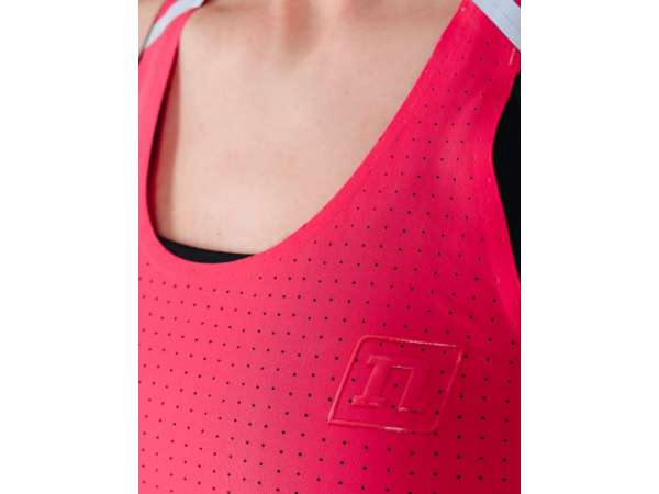 Купить Майка для бега женская NONAME PACE SINGLET 26 WOS POPPY RED в Минске по низким ценам. Описание, фото, стоимость, отзывы. Доставка по Беларуси.