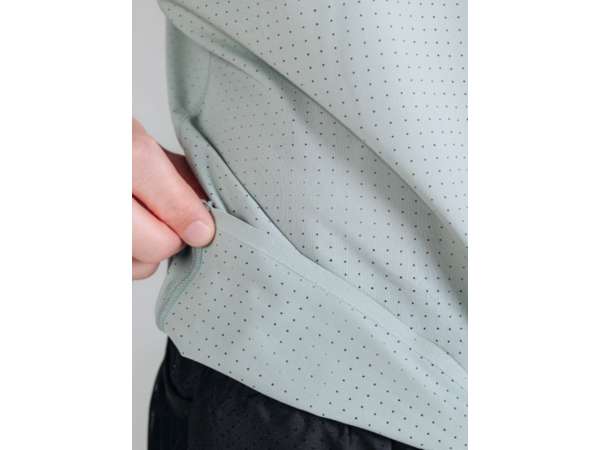 Купить Майка для бега мужская NONAME PACE SINGLET 26 DUSTY GREEN в Минске по низким ценам. Описание, фото, стоимость, отзывы. Доставка по Беларуси.