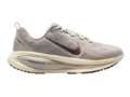 Кроссовки для бега женские Nike Vomero 18 SE