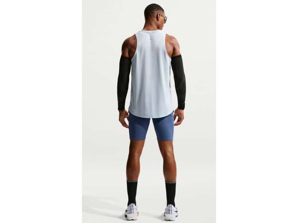 Купить Тайтсы для бега мужские Nike M NK DFADV AEROSWIFT BF Htight Baltic Blue в Минске по низким ценам. Описание, фото, стоимость, отзывы. Доставка по Беларуси.