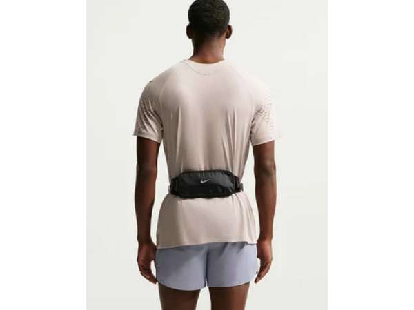 Купить Футболка для бега мужская Nike Stride Dri-FIT Cream в Минске по низким ценам. Описание, фото, стоимость, отзывы. Доставка по Беларуси.